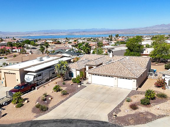 4th image of 3615 Yucca Ln
