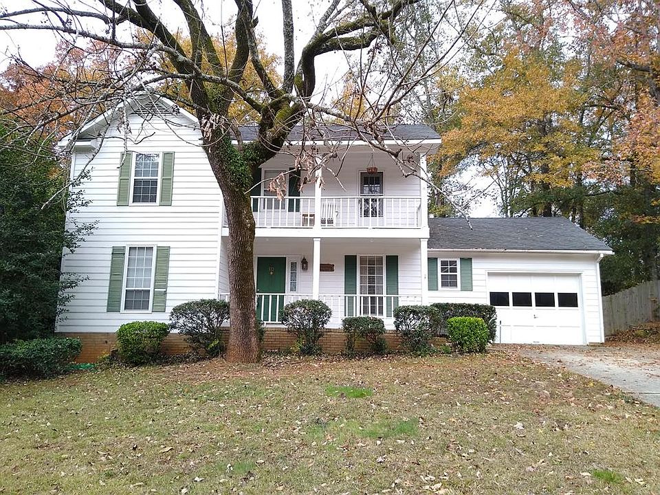 1st image of 113 Maple Creek Dr