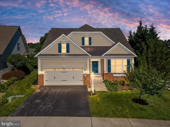 5 Tremont Dr, Millersville, MD 21108