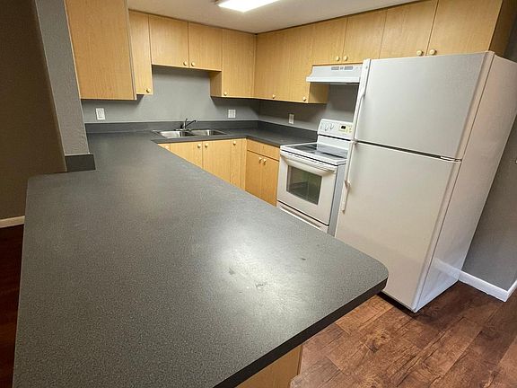 4th image of 2914 E Columbus Dr Unit 1