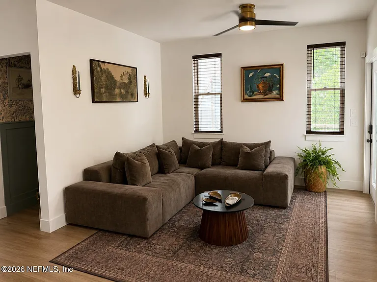 1200 N Clay St — Photo 25