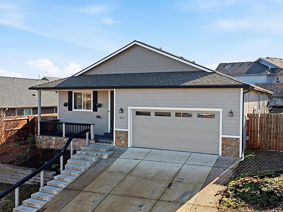 2nd image of 917 Stonewater Dr