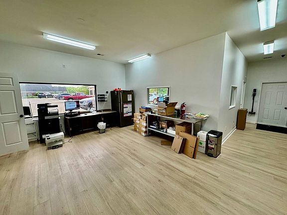 3rd image of 805 Bel Vista Dr