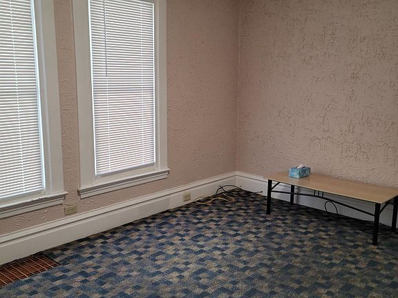 3rd image of 182 W 13th St #2