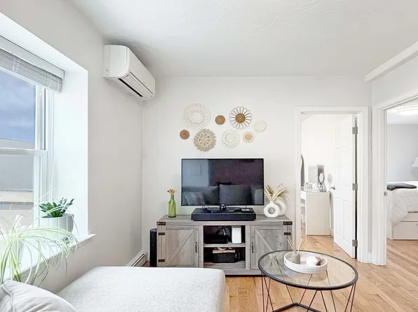131 Beacon St #5, Chelsea, MA 02150