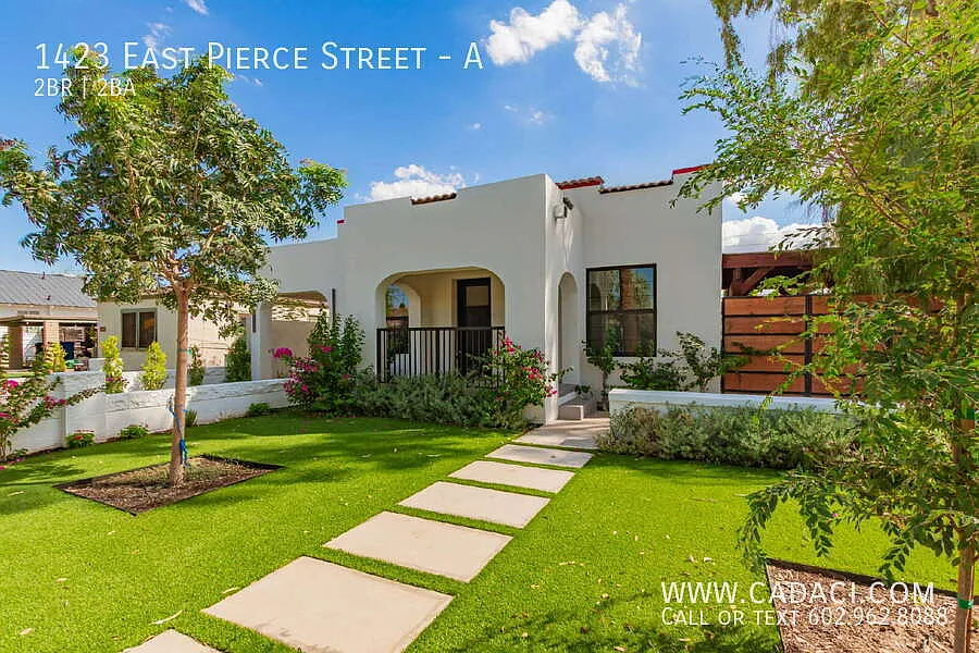 Gorgeous 2-Bed, 2-Bath home in the Garfield District in Central Phoenix — Photo 4