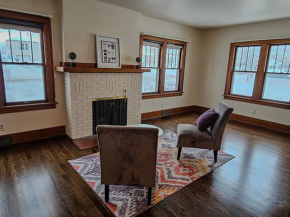 2nd image of 1001 S 52nd St