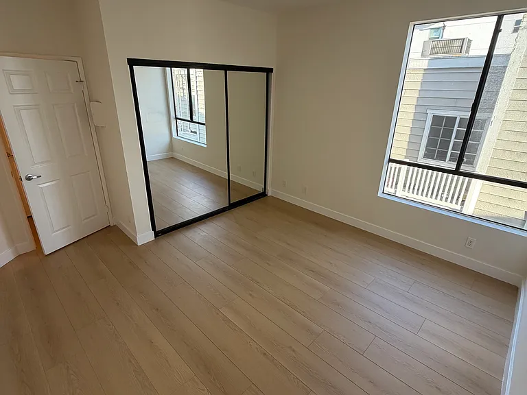 4741 Radford Ave #203 — Photo 27