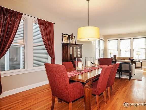 Living Room/Dining Room