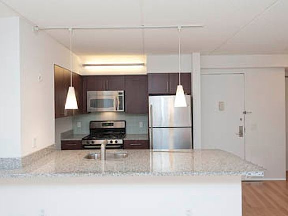 2nd image of 555 W 23rd St APT N6p