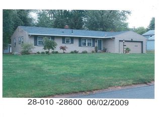 8375 Brookwood St NE, Warren, OH 44484