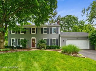 515 Hevern Dr, Wheaton, IL 60189