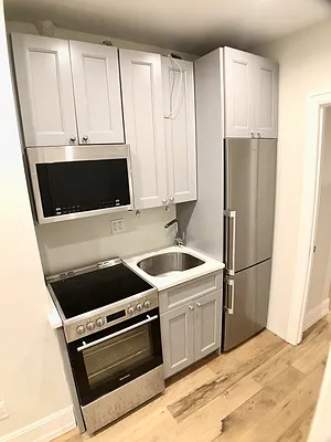 Rented by Bohemia Realty Group | media 11