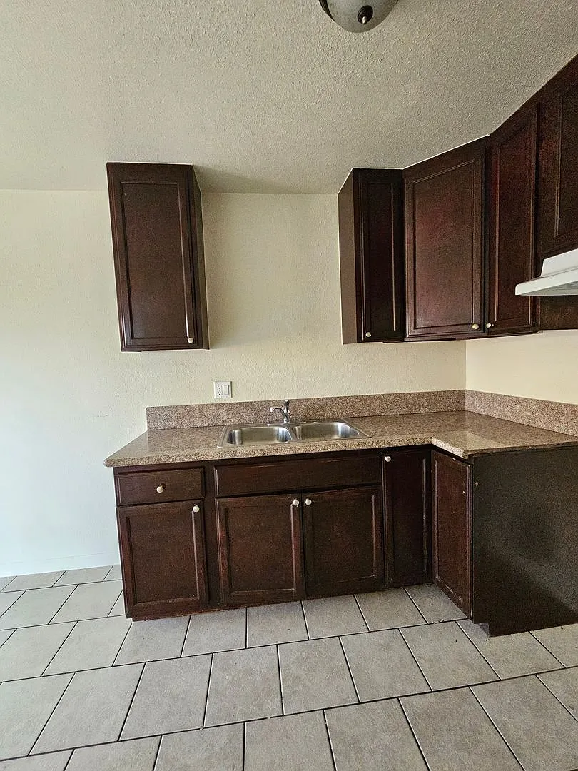 2 Bedroom 2 Bath Apartment! — Photo 3
