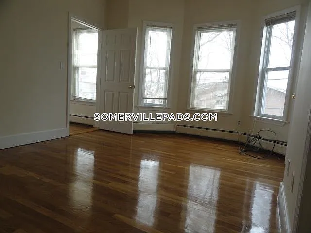 38 Bond St #3 — Photo 5