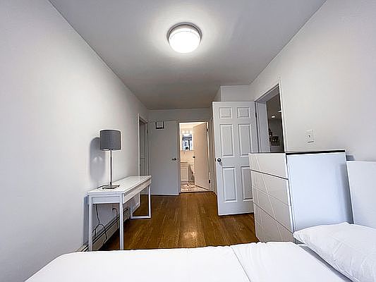 4th image of 626 10th Ave Ph A