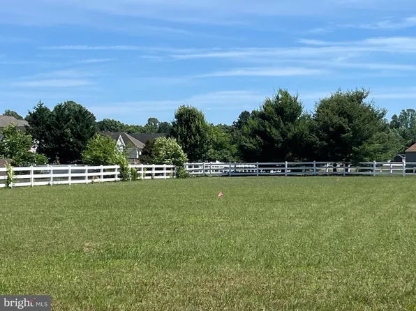 15206 Autumn Oaks Dr, Milton, DE 19968