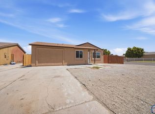 1077 Wozencraft St, Calexico, CA 92231