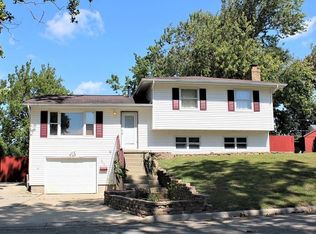 212 Pine St, Morrison, IL 61270