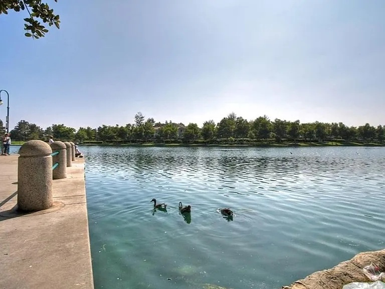 20891 Porter Ranch Rd — Photo 42