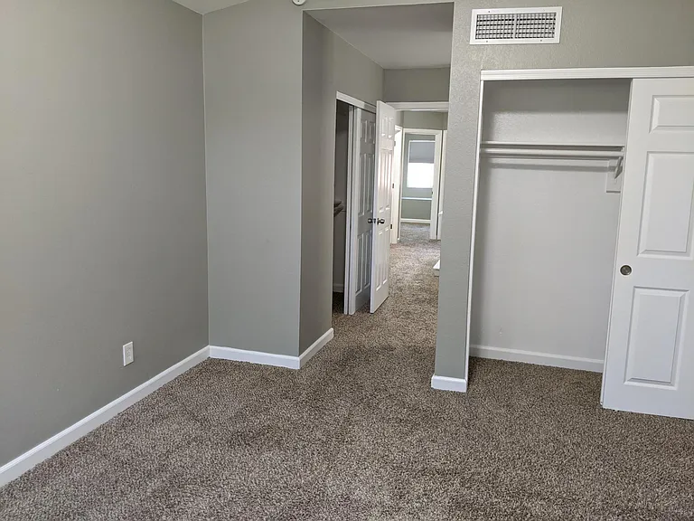 1184 N Bullmoose Dr — Photo 11