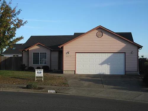 5579 SW Otana Pl Photo 1