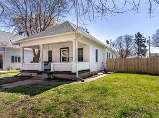 2014 Rhomberg Ave, Dubuque, IA 52001