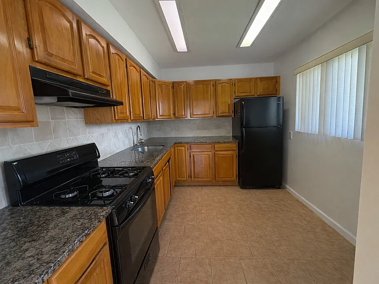 12404 Cronston Ave #1 — Photo 3