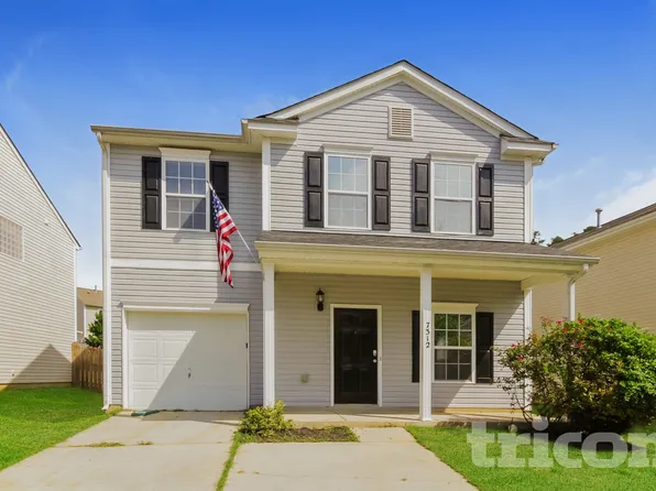 7312 Finn Hall Ave, Charlotte, NC 28216