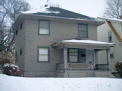 1st image of 1815 W Riverview Ave
