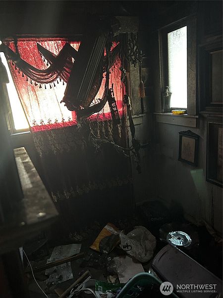 4th image of 4013 High Street