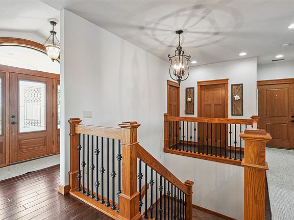 5th image of 4093 70th St