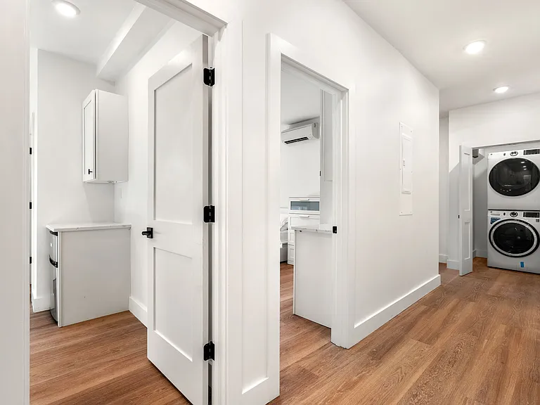 141 Hillside St #1 — Photo 15