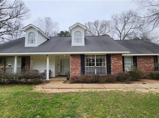 12 Grandpas Dr, Pineville, LA 71360