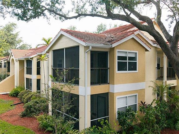 3rd image of 12561 Equestrian CIR #816