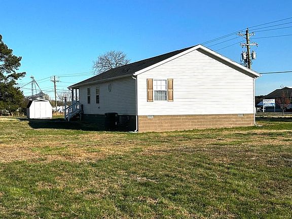 3rd image of 11433 Trussum Pond Rd