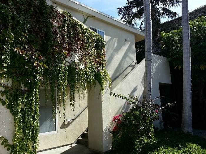 1st image of 4969 Santa Monica Ave