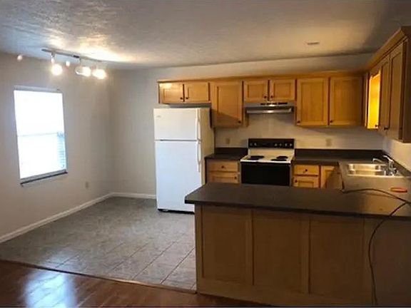 Kitchen and dining area