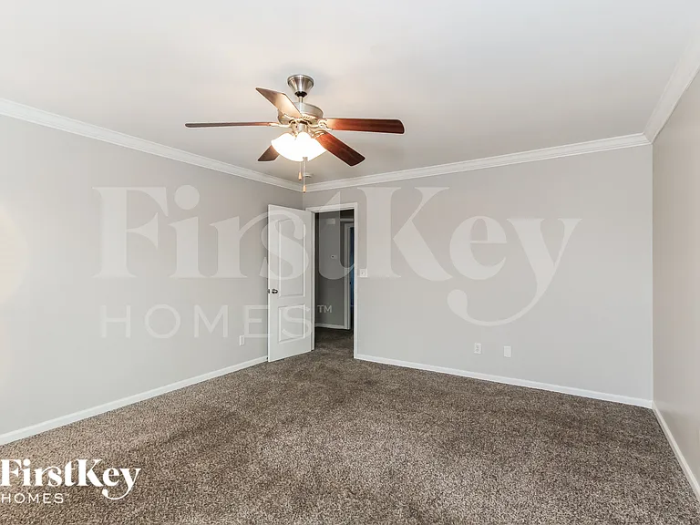 2045 Kensington Ct — Photo 12
