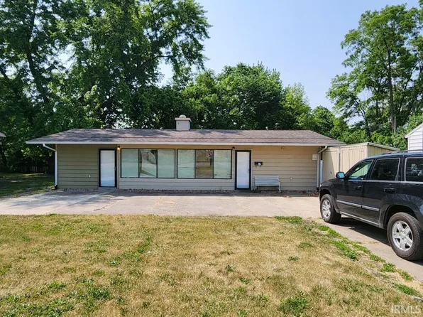 111 Logan St, Peru, IN 46970