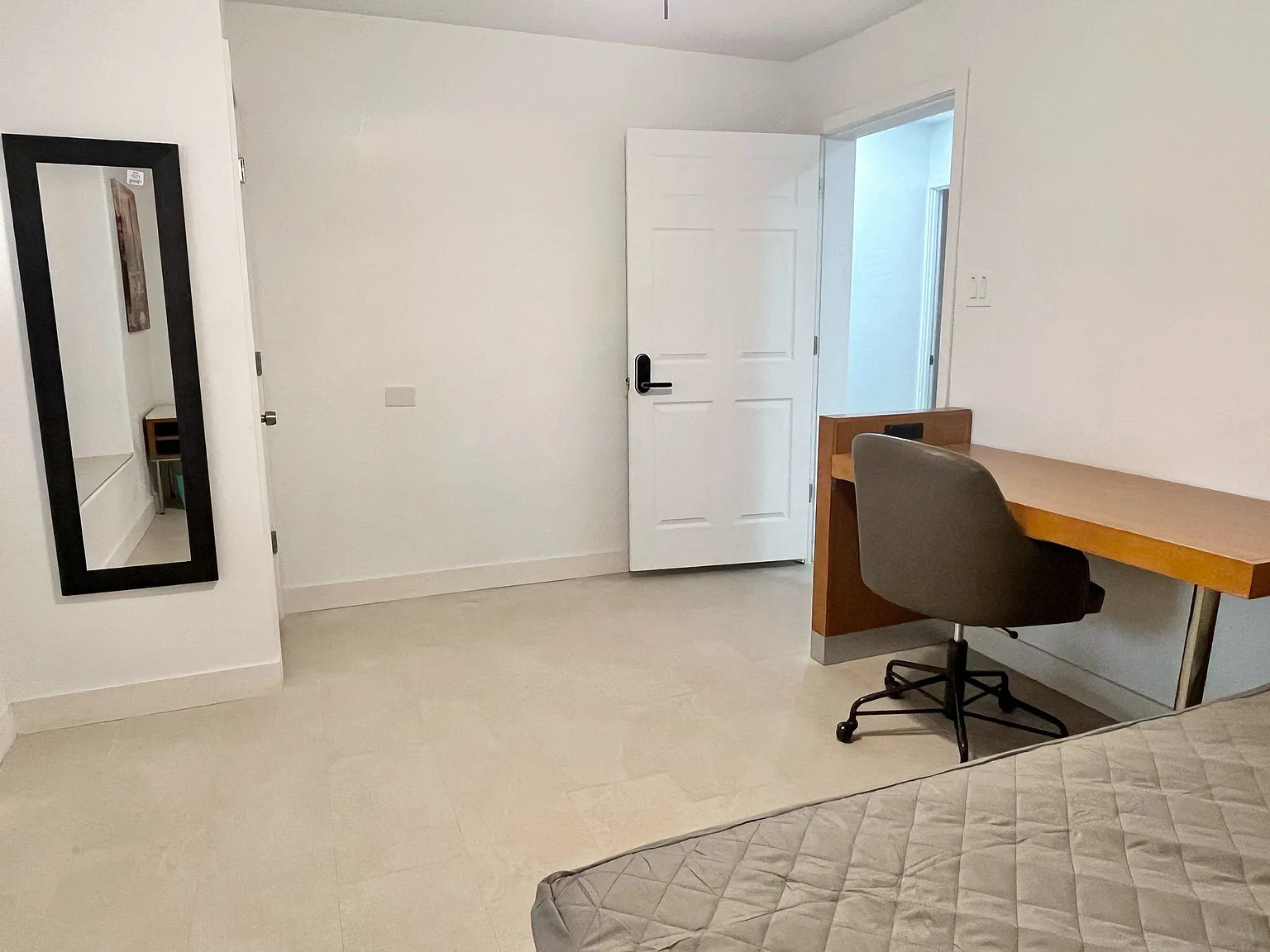 4 bed, 3.0 bath, 1685 sqft, $866 — Photo 4