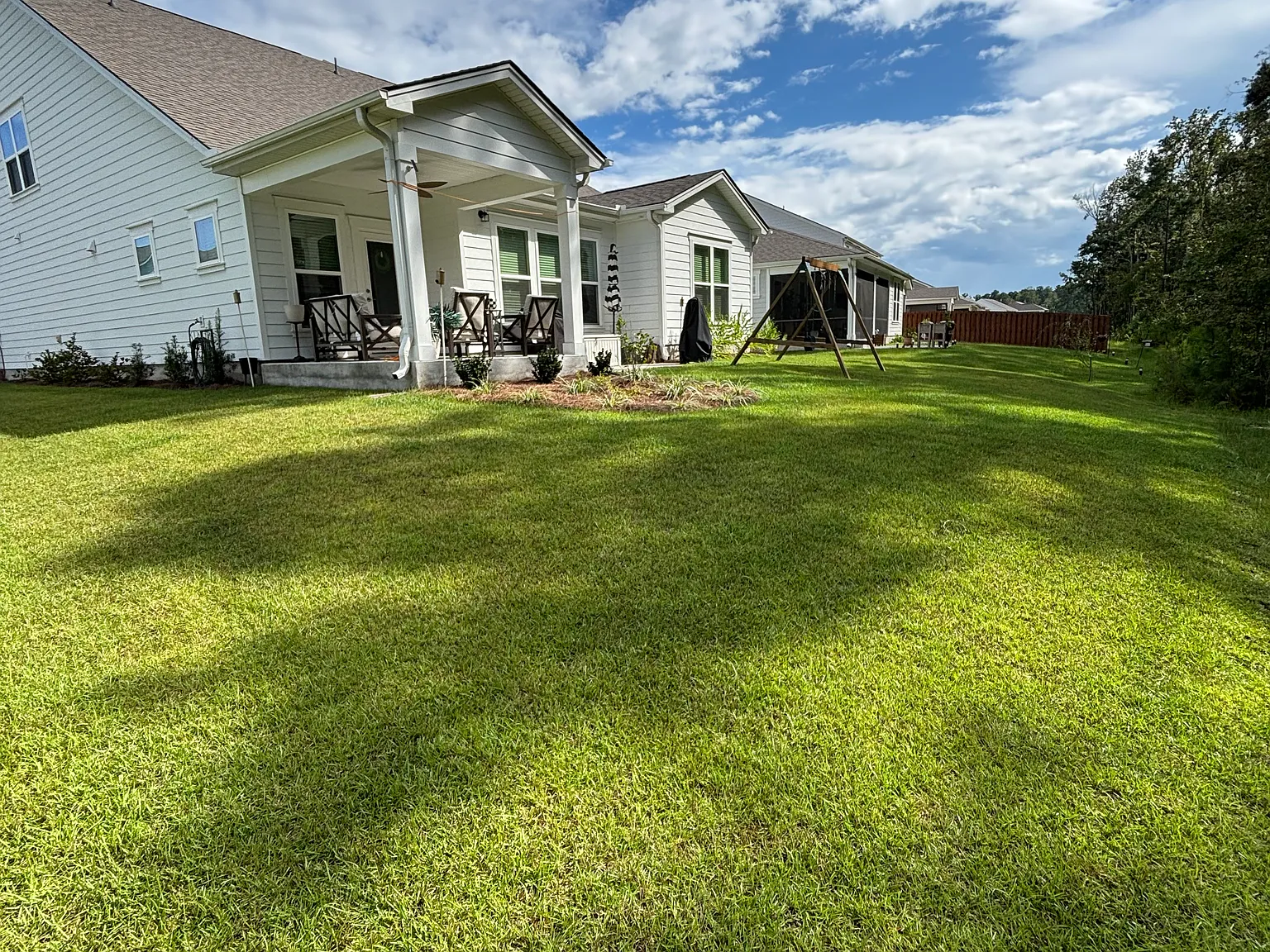5 bed, 2847 sqft, $3,400 — Photo 3