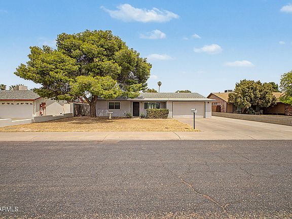 5th image of 2222 E MARCONI Avenue