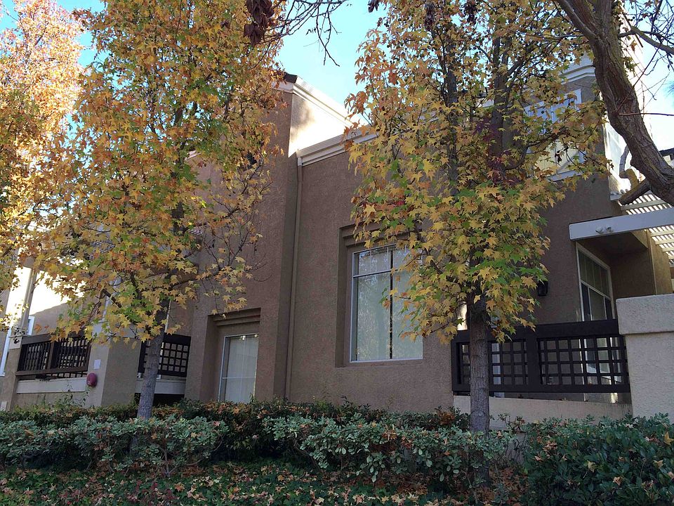 1st image of 431 Camille Cir Unit 11