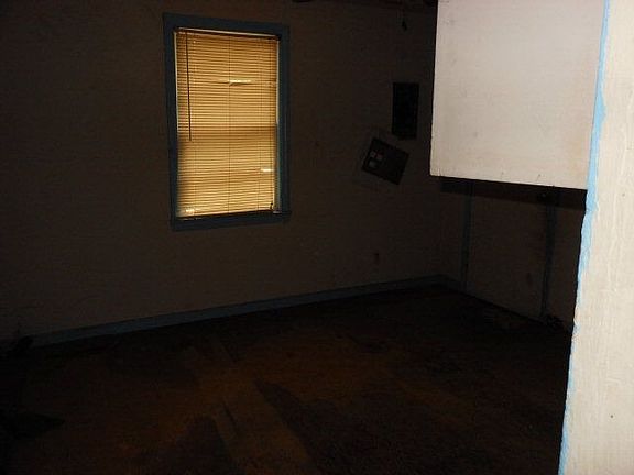 4th image of 308 16th Ave S