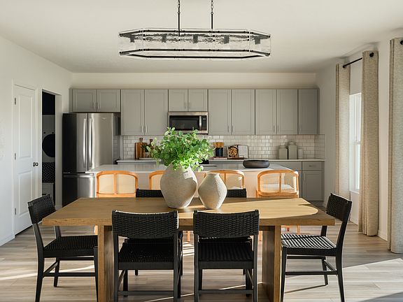 Catalina Model Dining Room