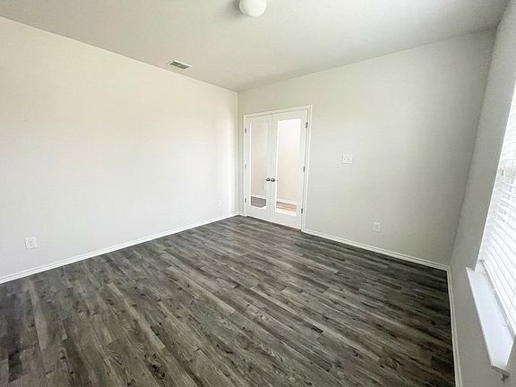 3rd image of 2444 Bermont Red Ln