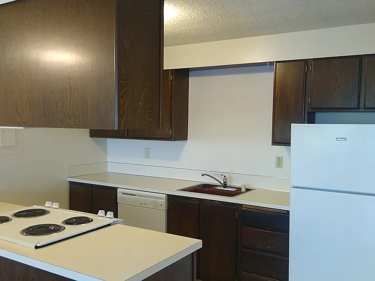 Rivertowne Apartments — Photo 8