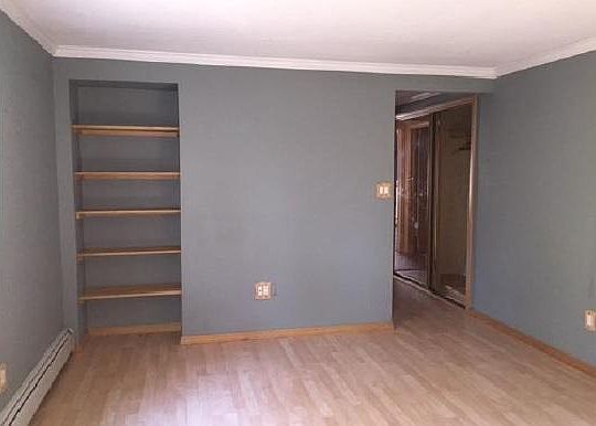 4th image of 11 Willow Ct