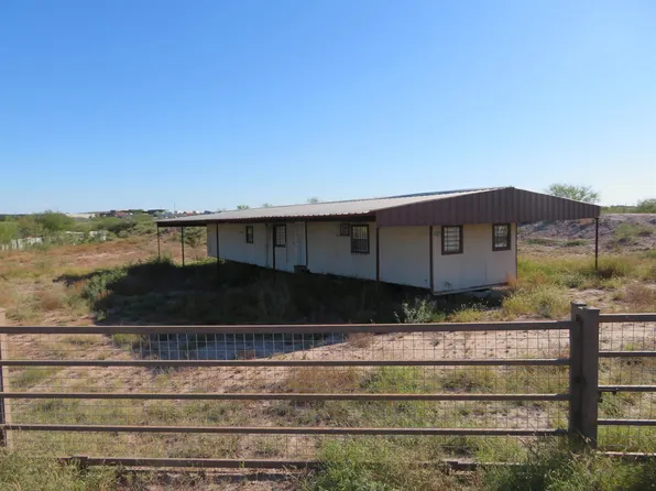 315 Pinzon Rd, Laredo, TX 78043